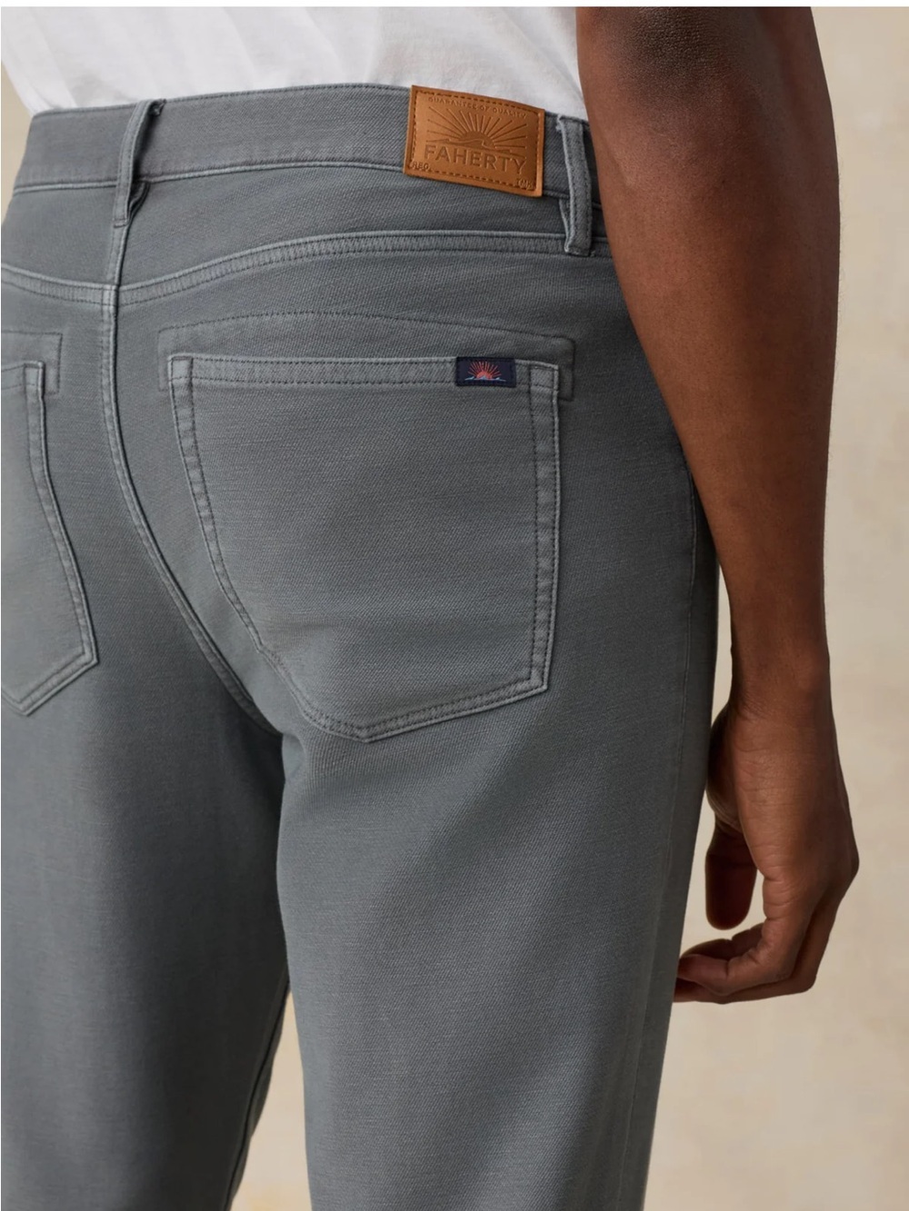 Faherty Men’s Slim Straight Jeans — Slate Gray